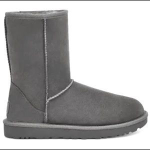 Womens UGG Short II (2) Grey Size 9  Brand New in box.